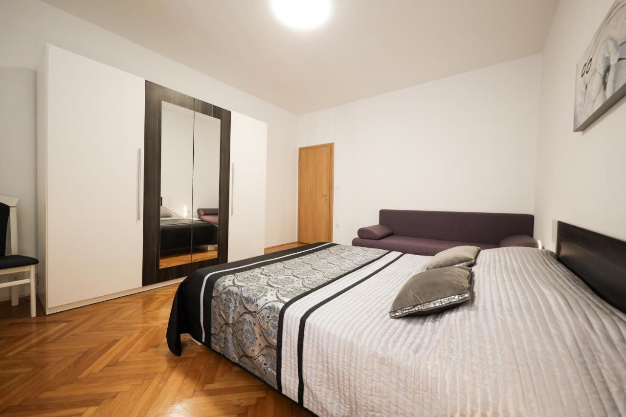 Apartmán Zara City Center Exteriér fotografie